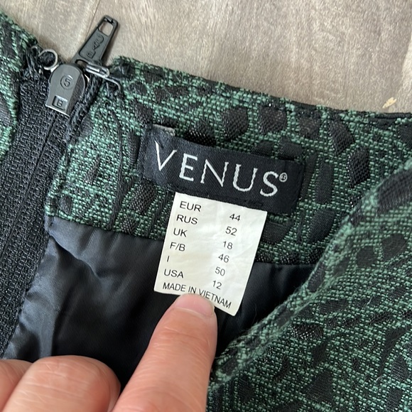 VENUS green patterned dress - like NEW - size 12 - ๐ - Picture 5 of 15